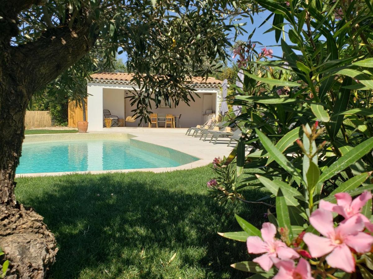 La Bastide D'Alix Bed and Breakfast Éguilles Exteriör bild